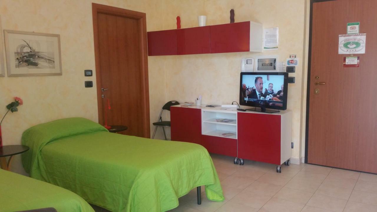 B&Bleterrazze Boutiquehotel2-Torino Ciriè Eksteriør bilde